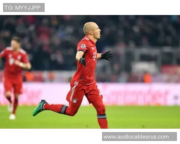 罗本与切赫的巅峰对决：足球场上的传奇对抗与辉煌时刻回顾